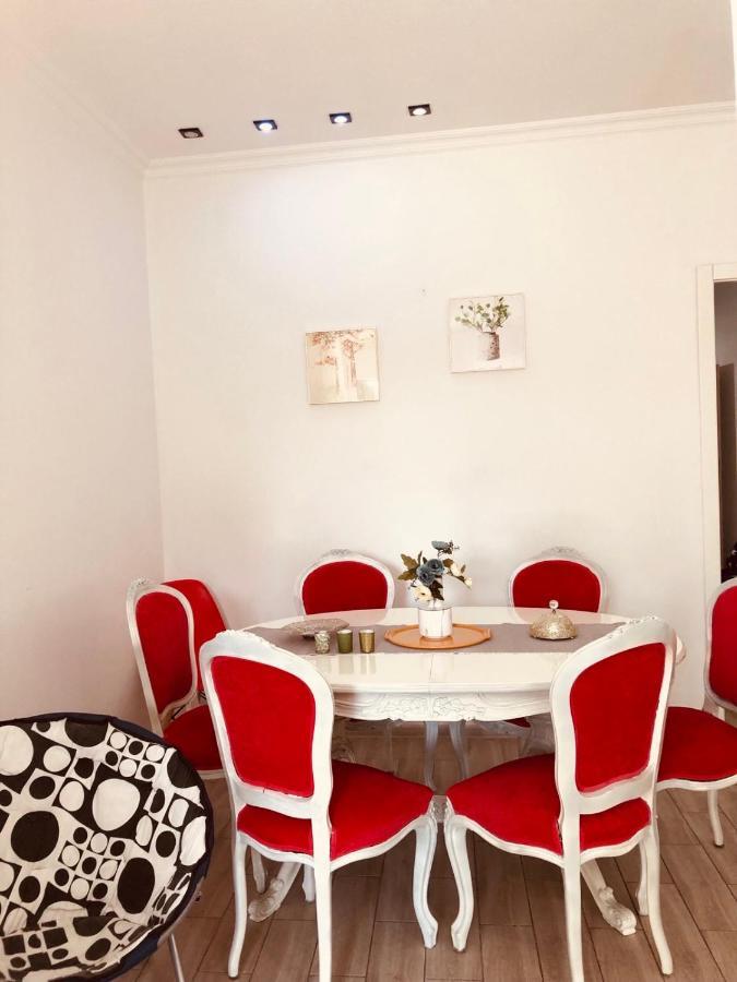 Sweet Apartment In 库塔伊西 外观 照片