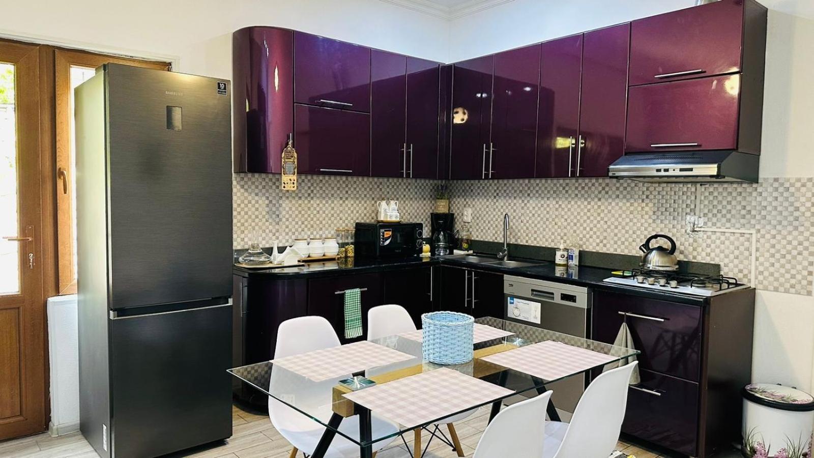 Sweet Apartment In 库塔伊西 外观 照片