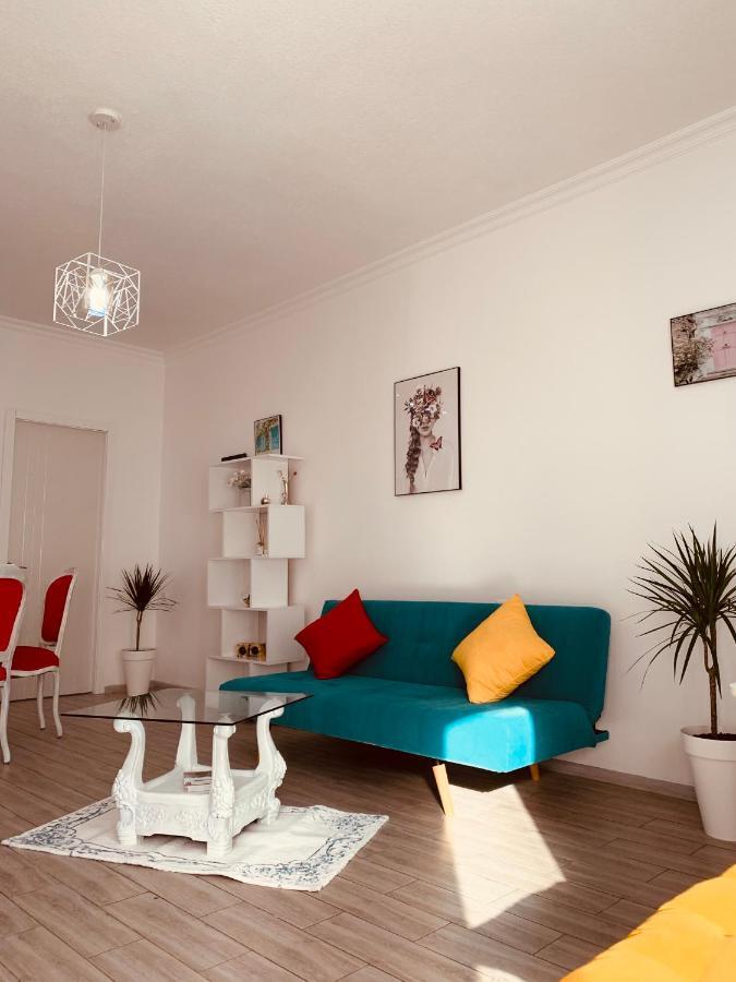 Sweet Apartment In 库塔伊西 外观 照片