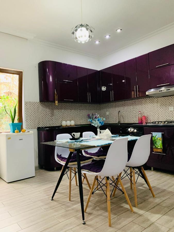 Sweet Apartment In 库塔伊西 外观 照片