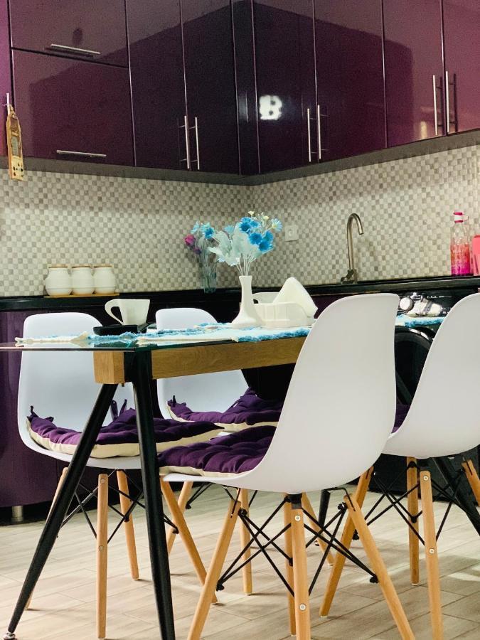 Sweet Apartment In 库塔伊西 外观 照片