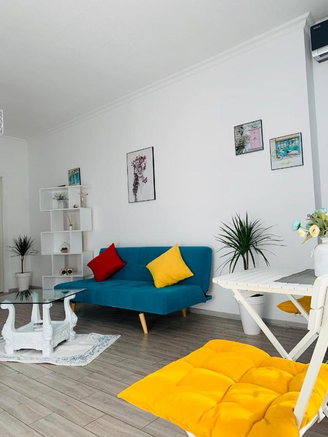 Sweet Apartment In 库塔伊西 外观 照片