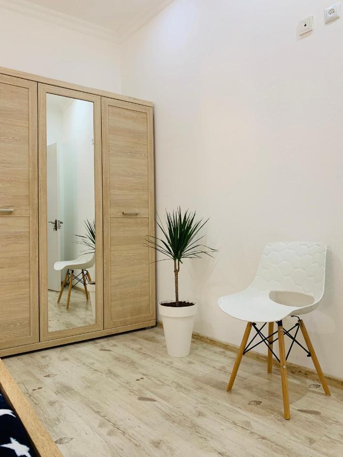 Sweet Apartment In 库塔伊西 外观 照片