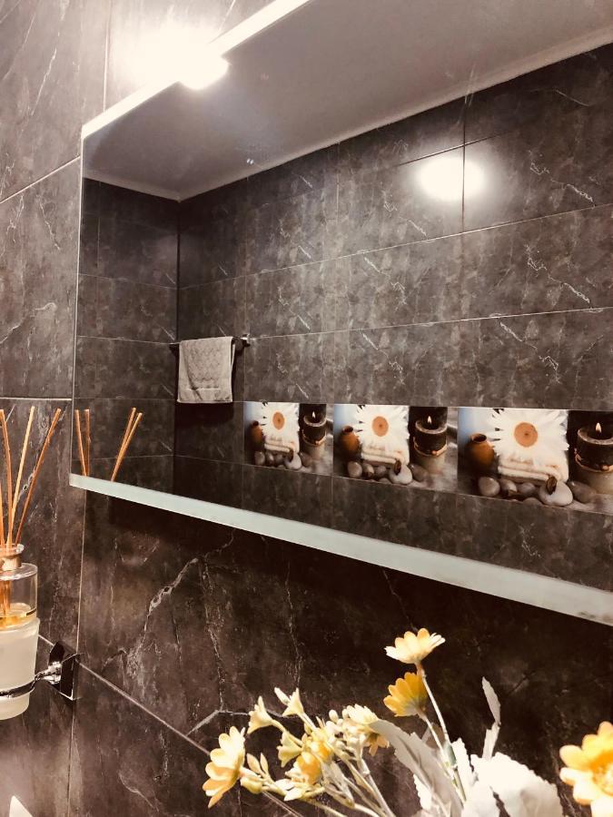 Sweet Apartment In 库塔伊西 外观 照片